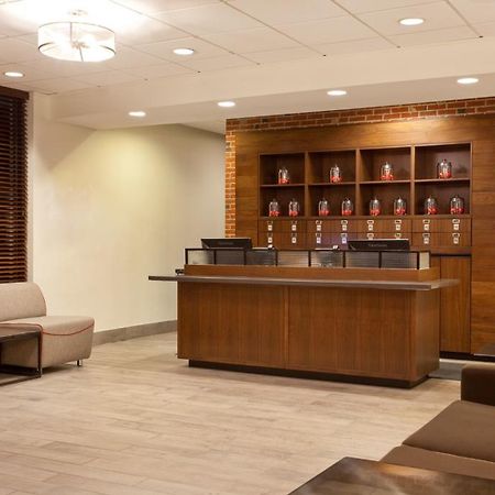 Four Points By Sheraton Cleveland Airport Dalaman gambar